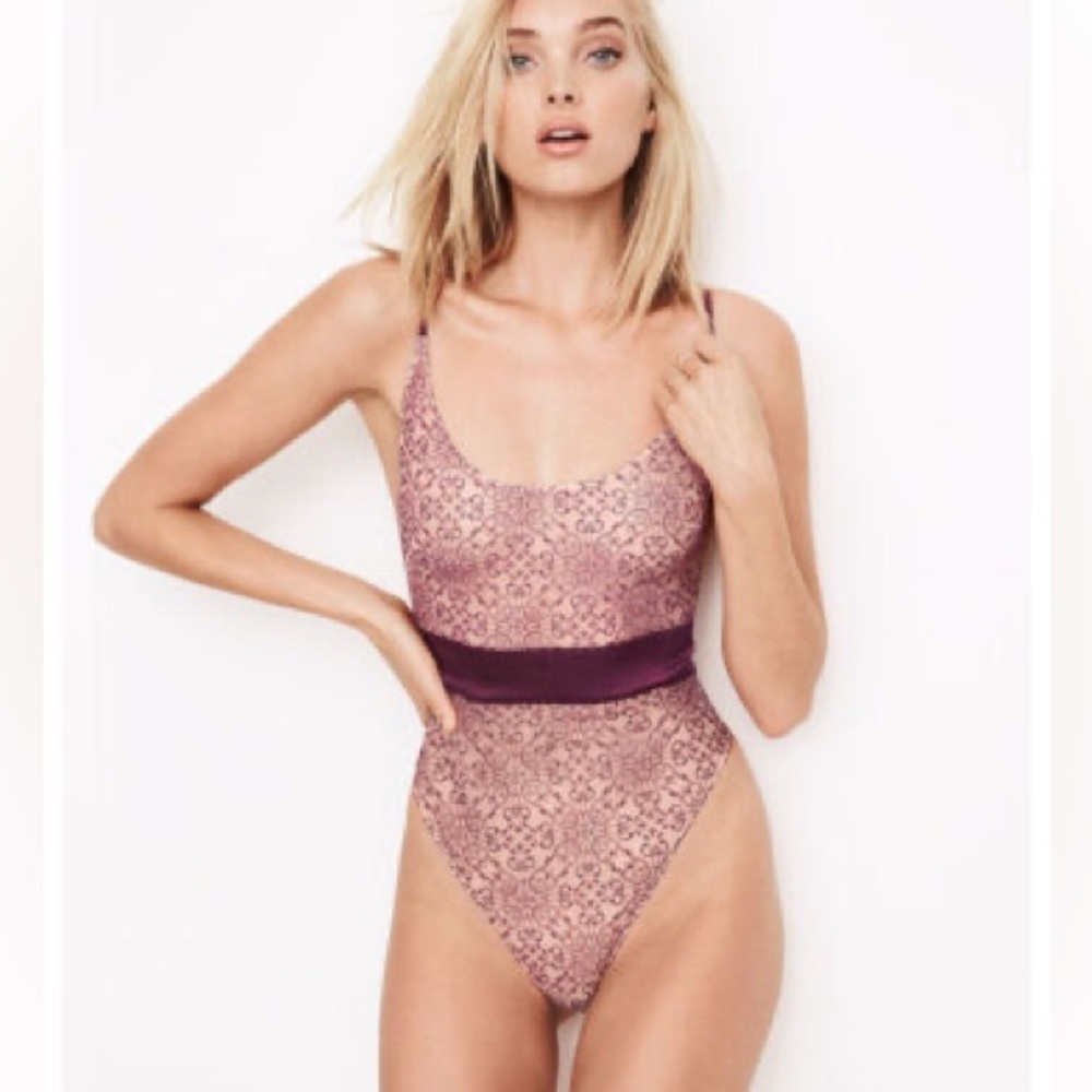 VICTORIAS SECRET Very Sexy Teddy | Lace Bodysuit